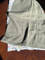 Falling Leaves Double Gauze Baby Blanket