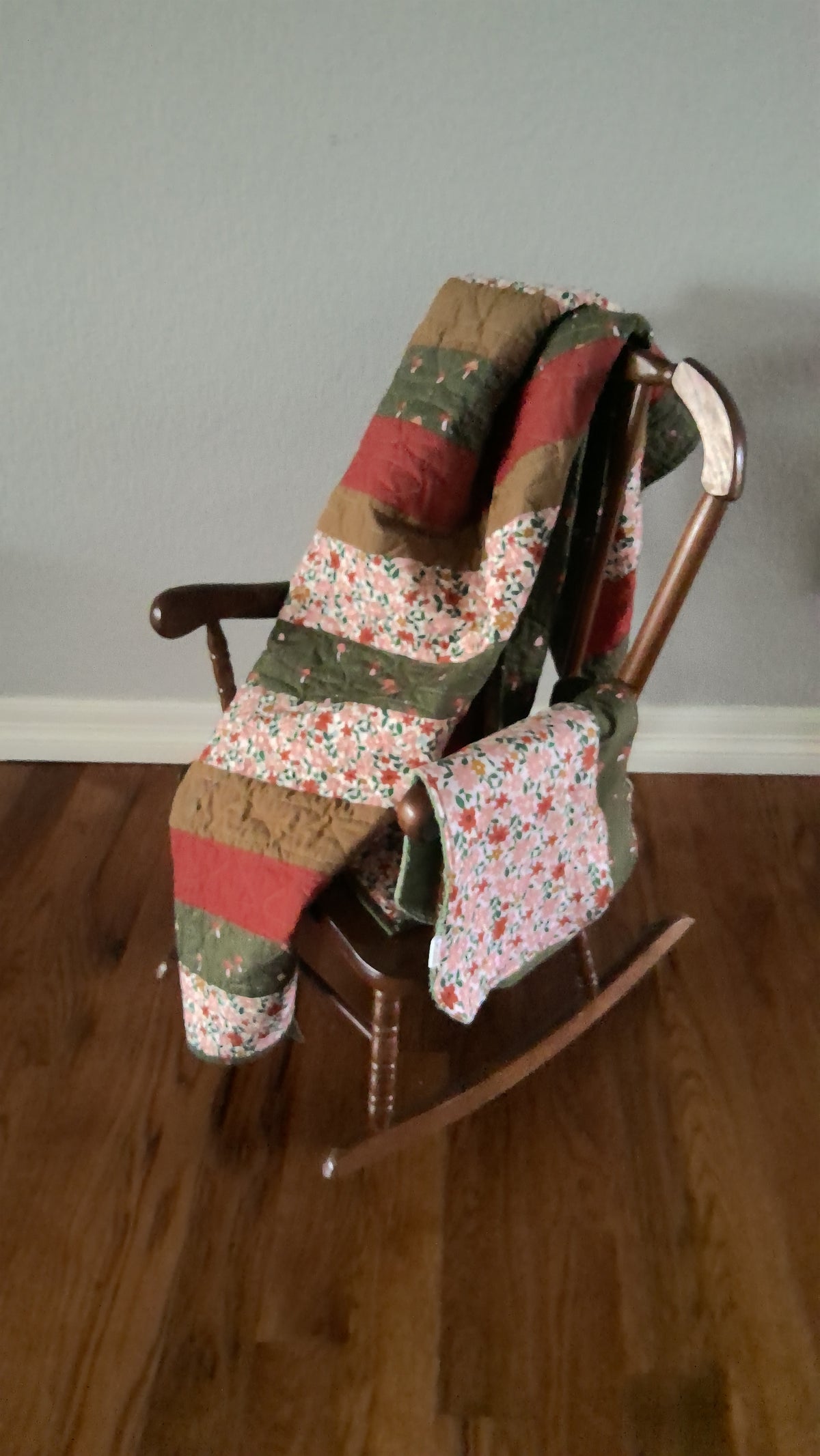 Meadow Bloom Baby Quilt